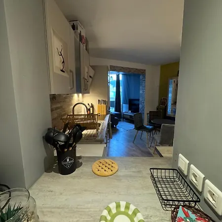 Apartment - Centre *