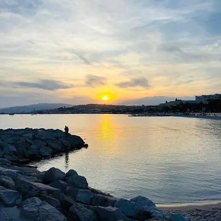 - Centre Apartment *